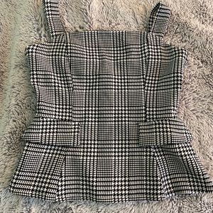 Black and white shirt🖤🤍